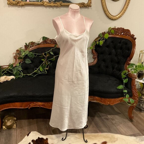 Vintage Y2K Victoria's Secret liquid Satin Slip Dress Strap Size L Off-White - Picture 1 of 4